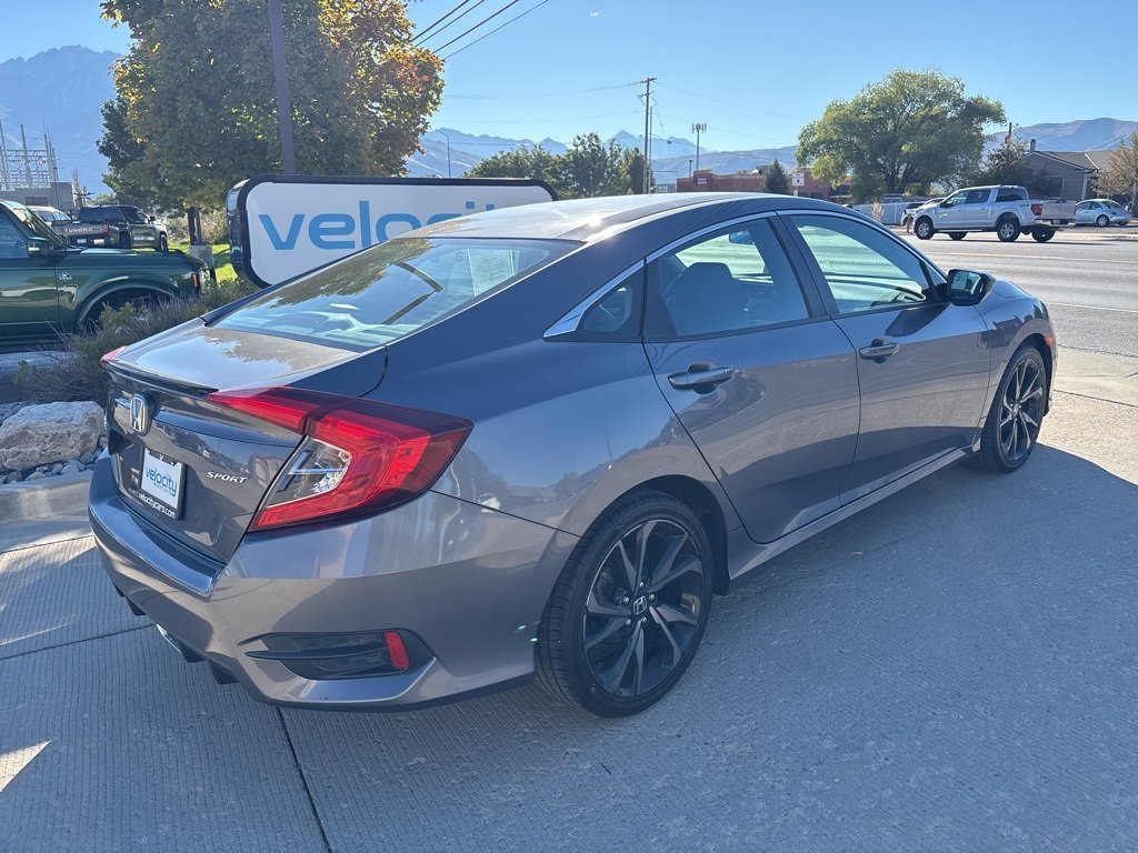 2019 Honda Civic Sport photo 3