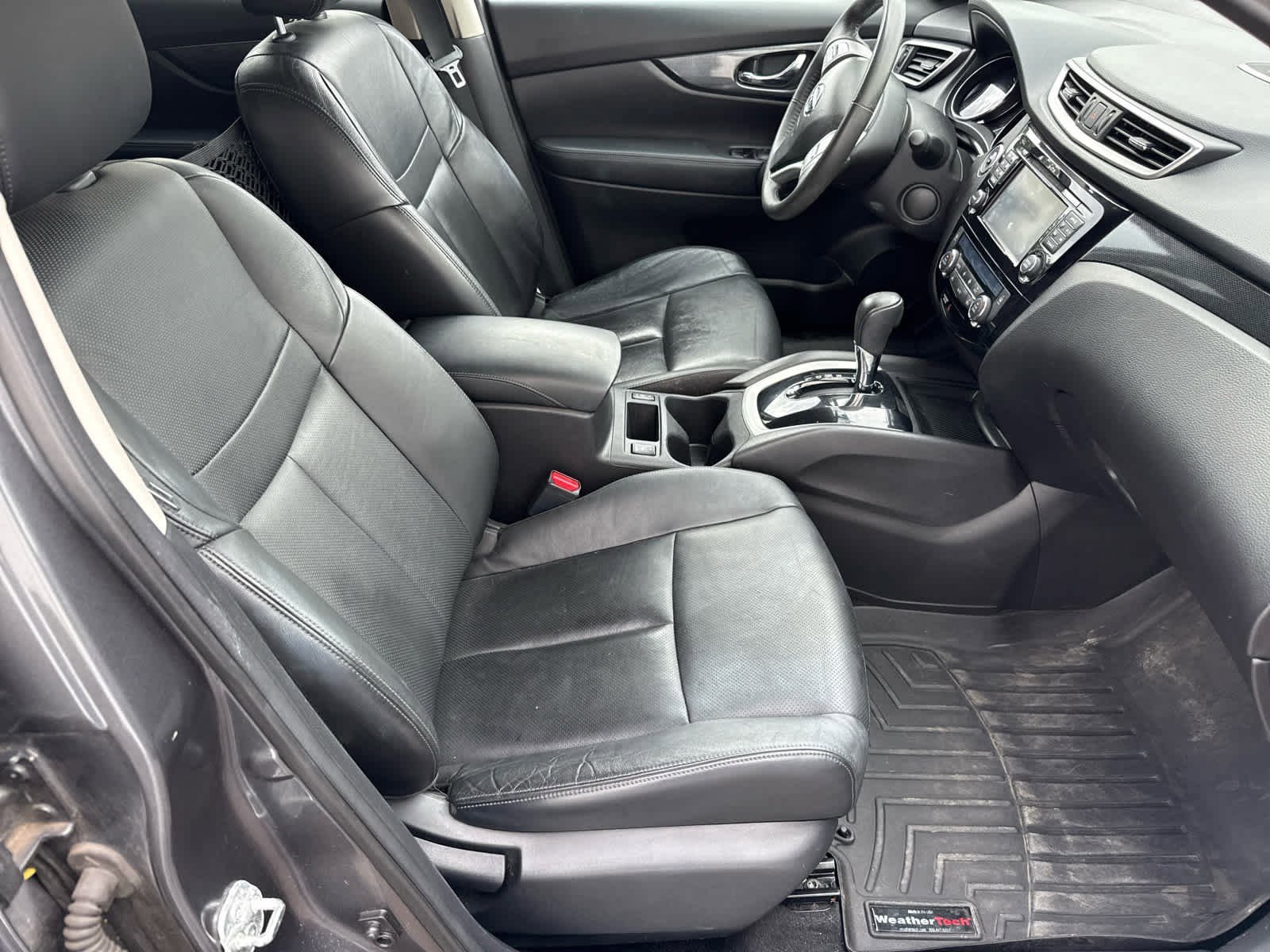 2015 Nissan Rogue SL photo 8
