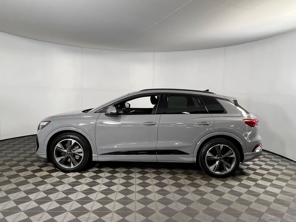 2024 Audi Q4 E-tron Premium Plus photo 4