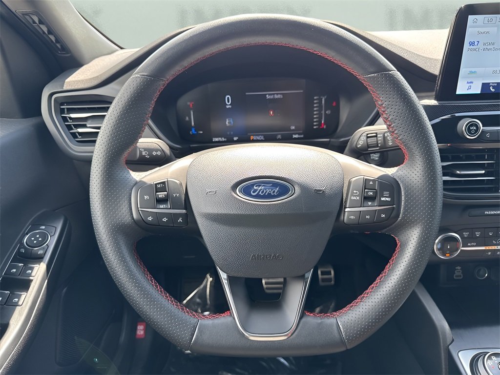 2024 Ford Escape ST-Line photo 12