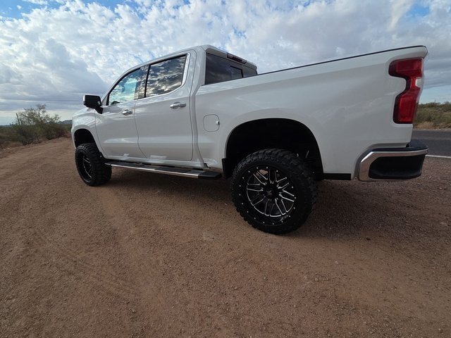 2023 Chevrolet Silverado 1500 LTZ photo 6
