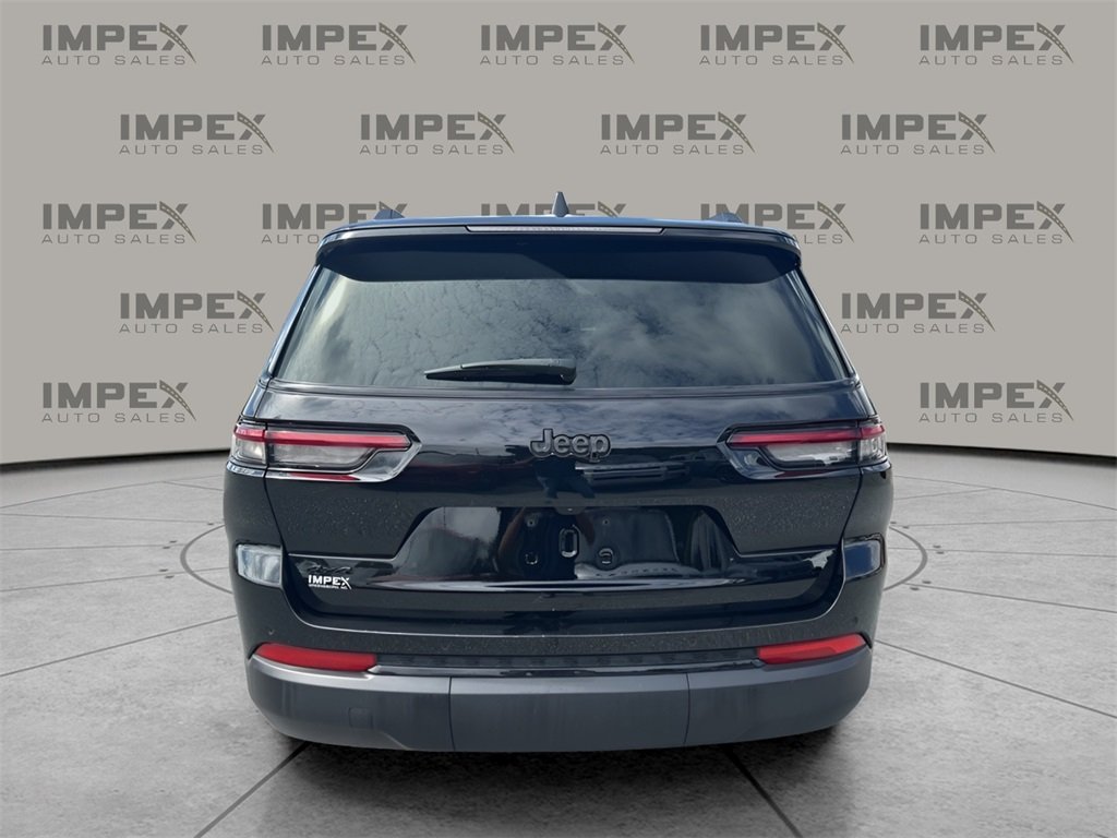 2024 Jeep Grand Cherokee Altitude photo 3