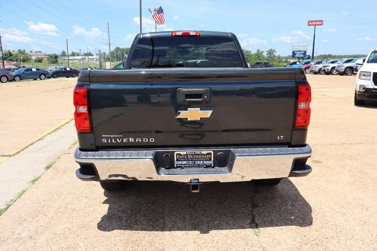2017 Chevrolet Silverado 1500 LT photo 3