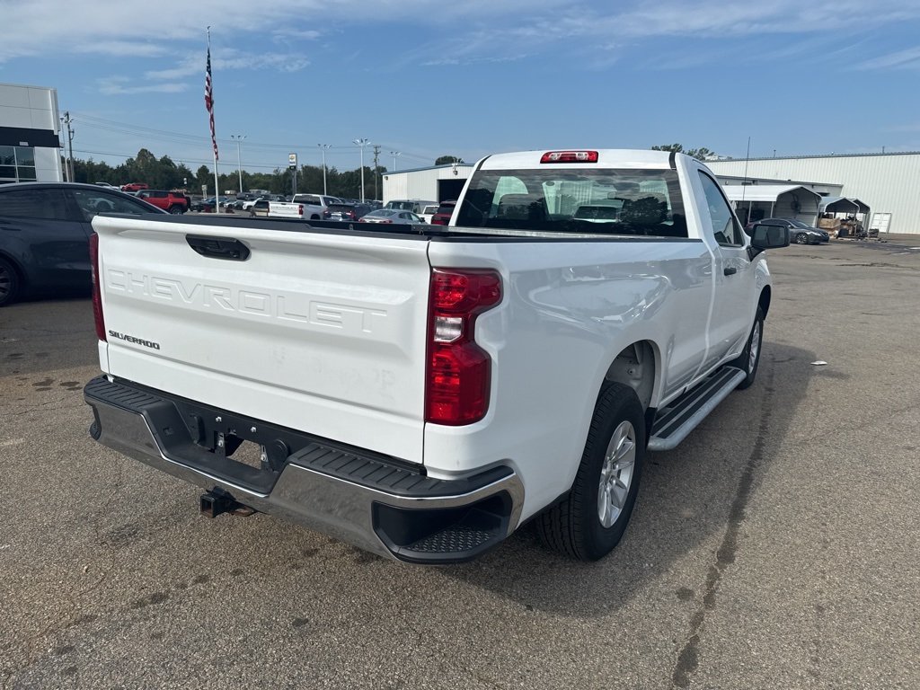 2024 Chevrolet Silverado 1500 photo 3