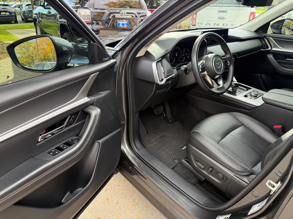 2024 Mazda CX-90 Premium photo 8