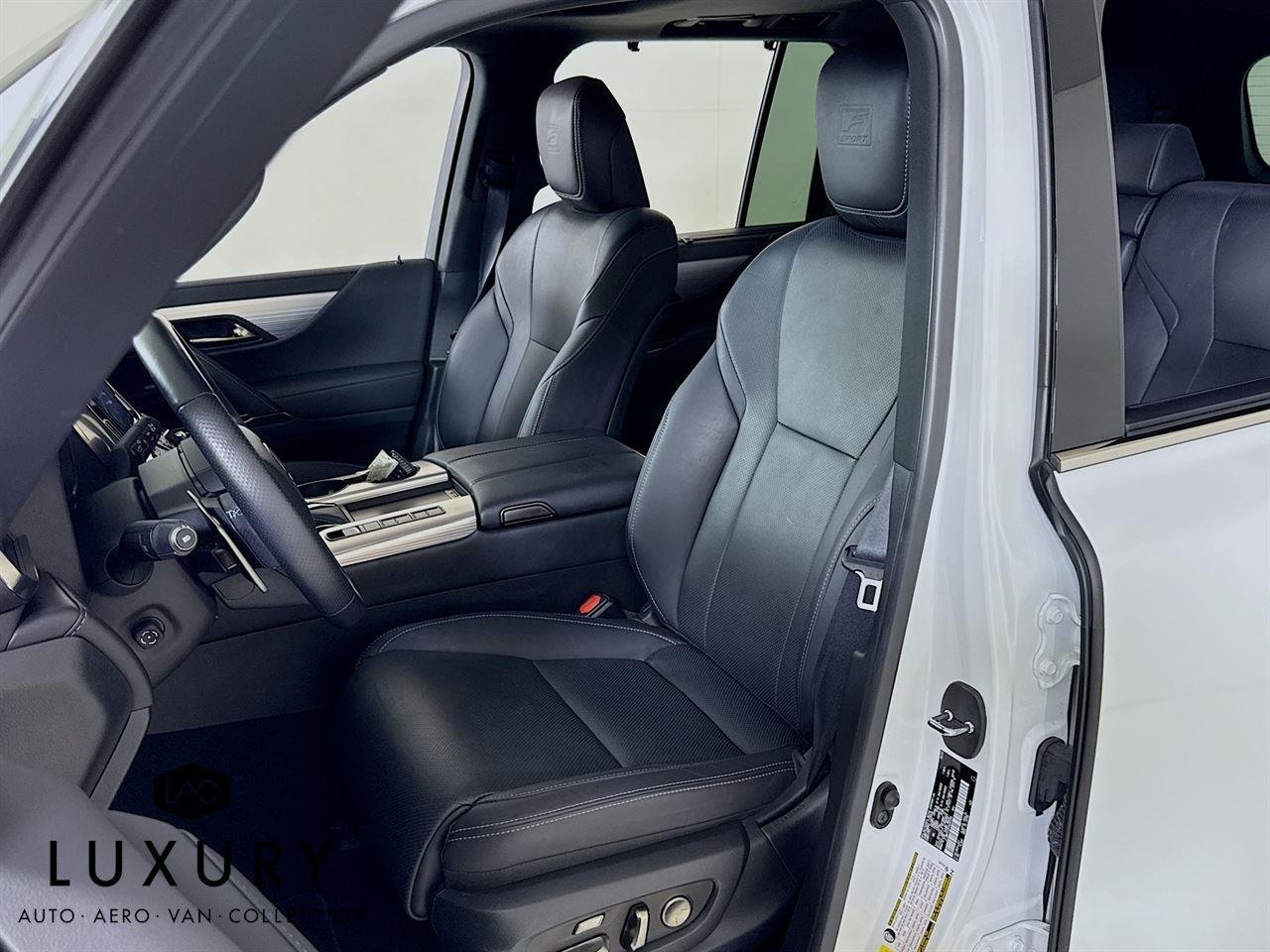 2023 Lexus LX 600 F SPORT photo 9