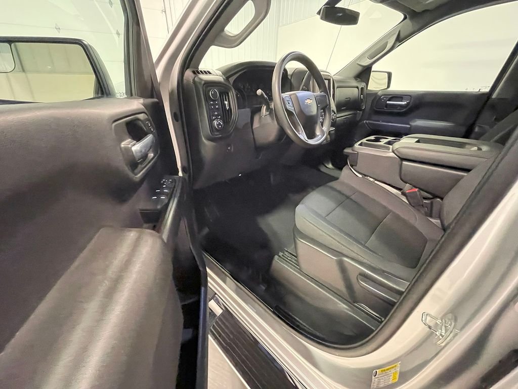 2021 Chevrolet Silverado 1500 Custom photo 14