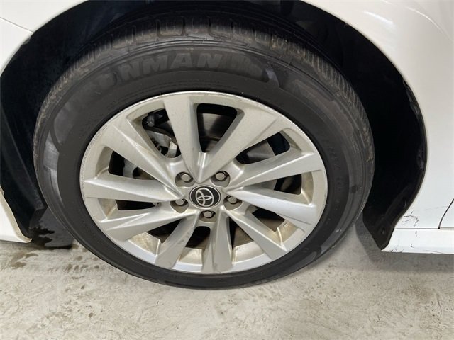 2023 Toyota Camry LE photo 10