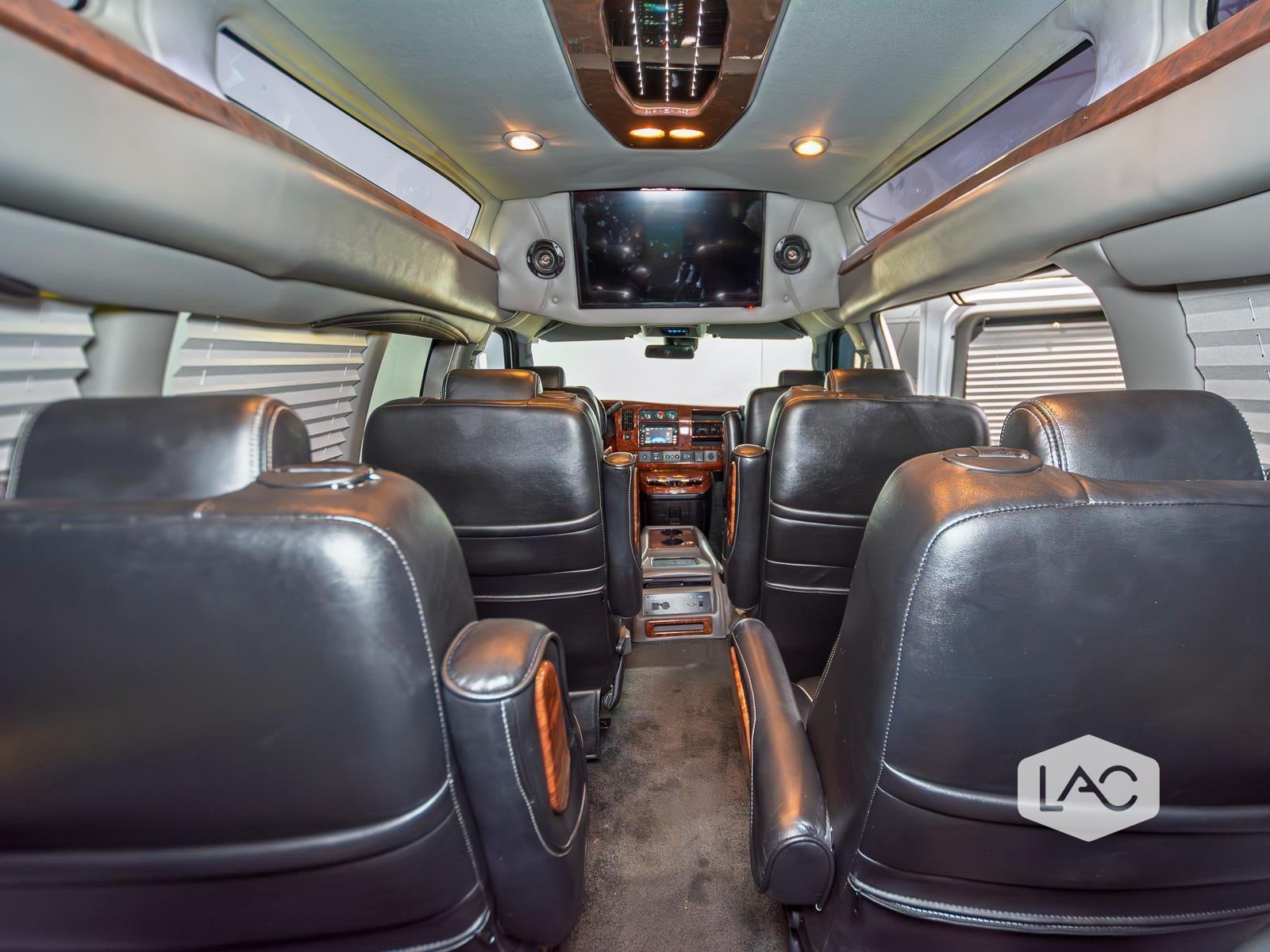 2019 Chevrolet Express photo 23