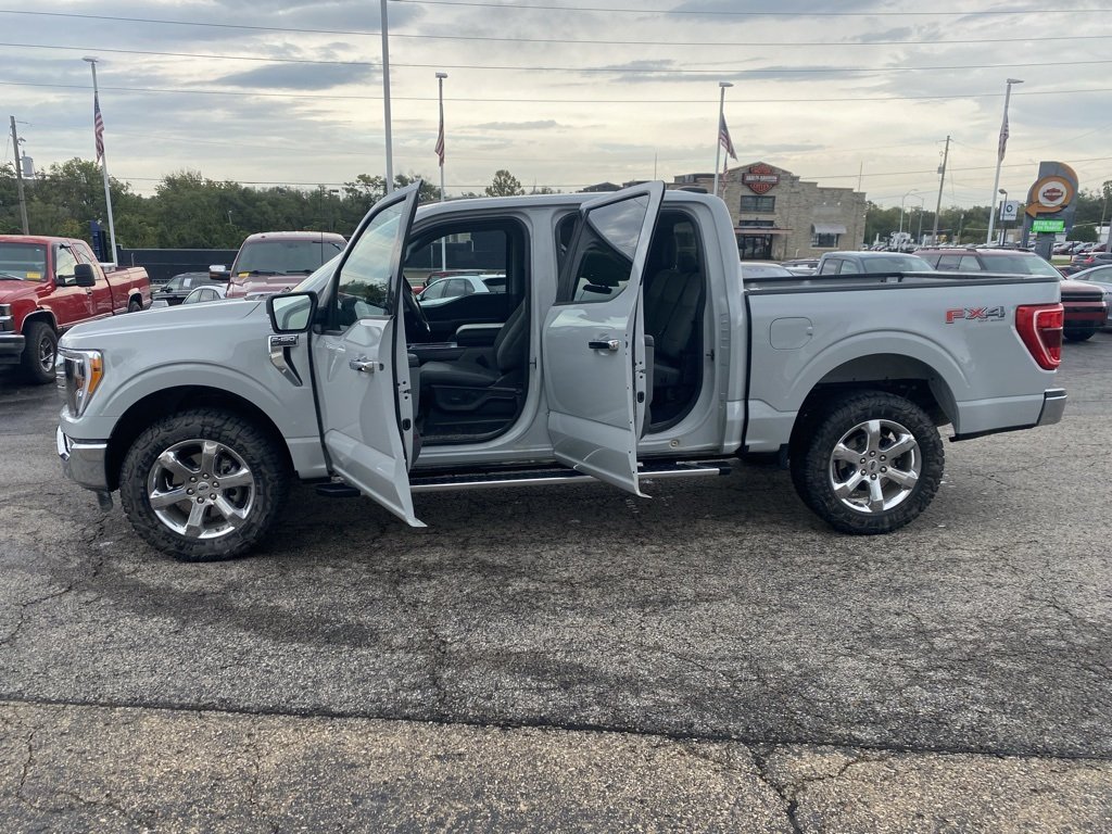 2023 Ford F-150 XLT photo 4