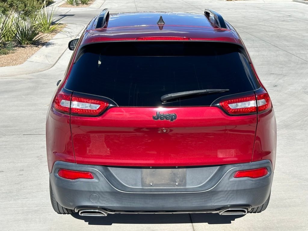 2016 Jeep Cherokee Altitude photo 4