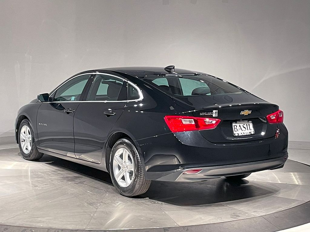 2022 Chevrolet Malibu LS photo 10