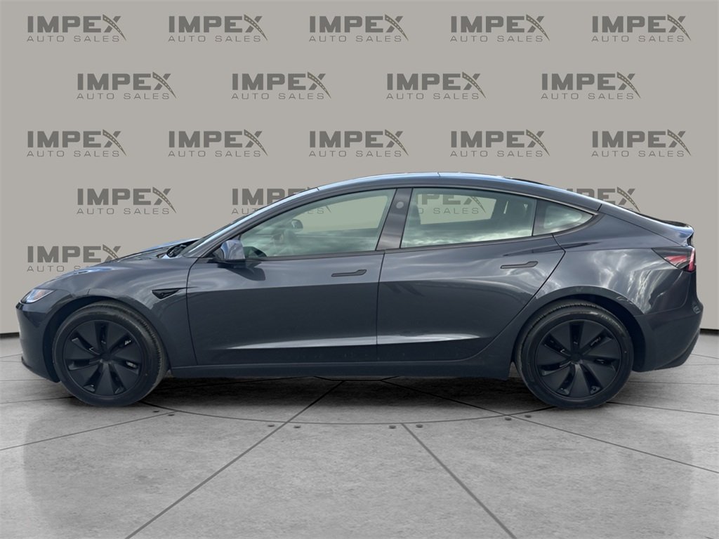 2025 Tesla Model 3 Long Range photo 2