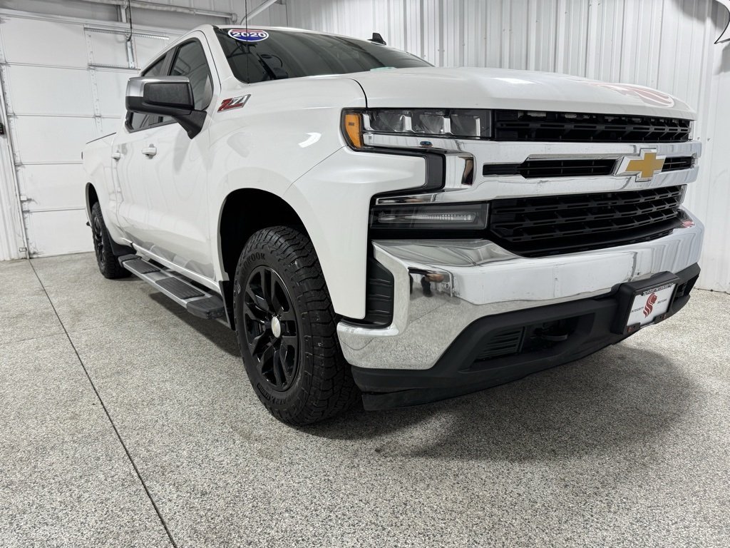 2020 Chevrolet Silverado 1500 LT photo 3