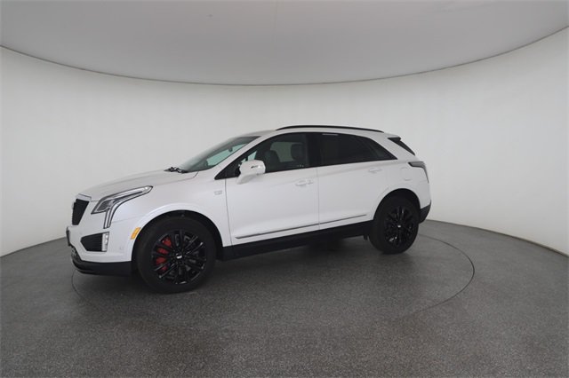 2022 Cadillac XT5 Sport photo 3
