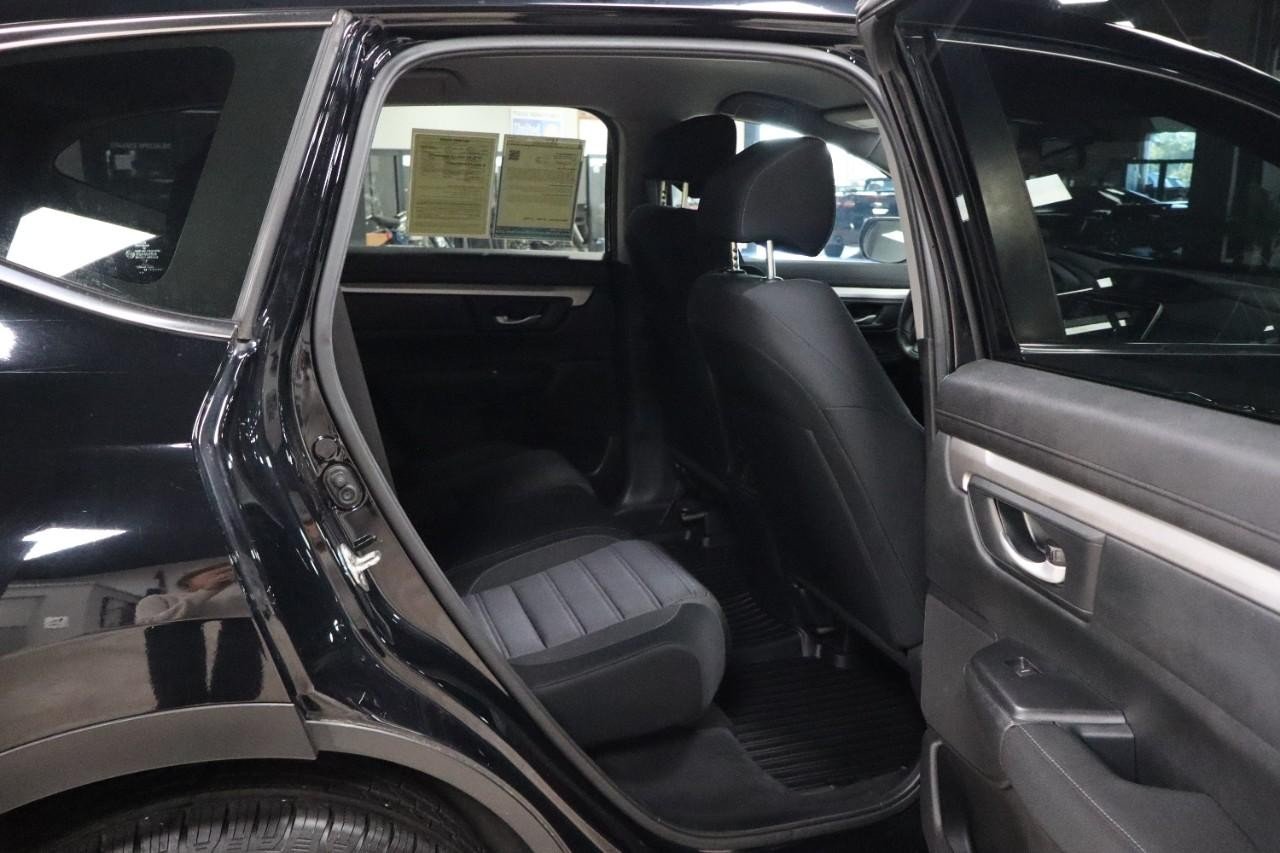 2017 Honda CR-V LX photo 16