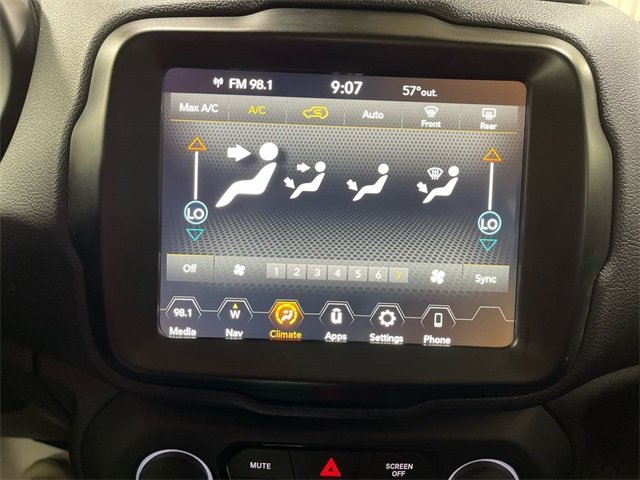 2023 Jeep Renegade Latitude Upland photo 17