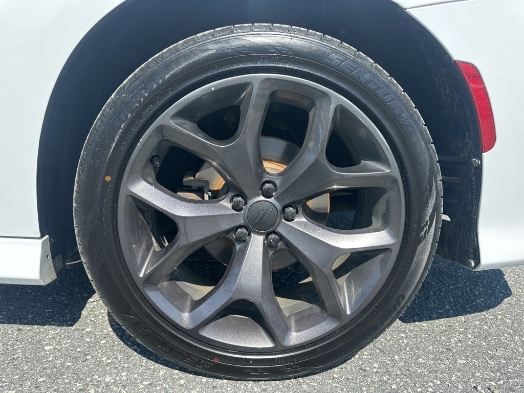 2019 Dodge Charger GT photo 26