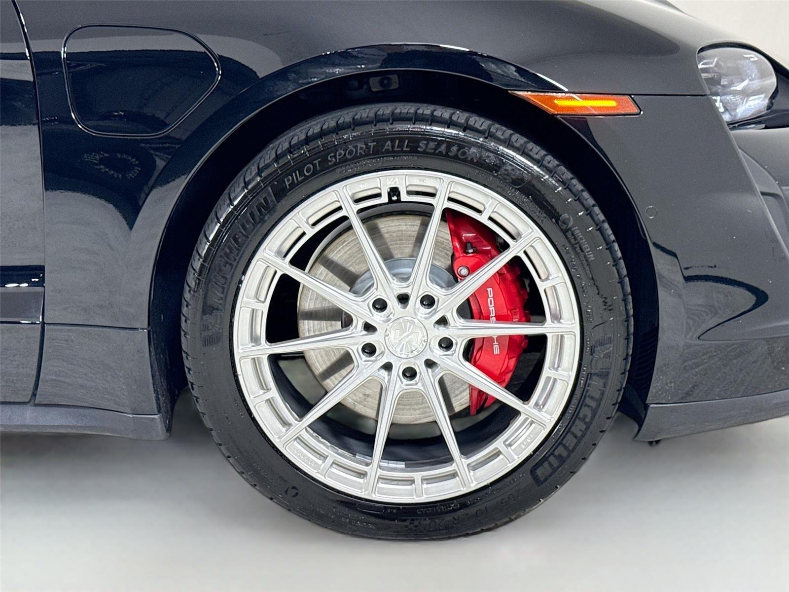 2020 Porsche Taycan 4S photo 35