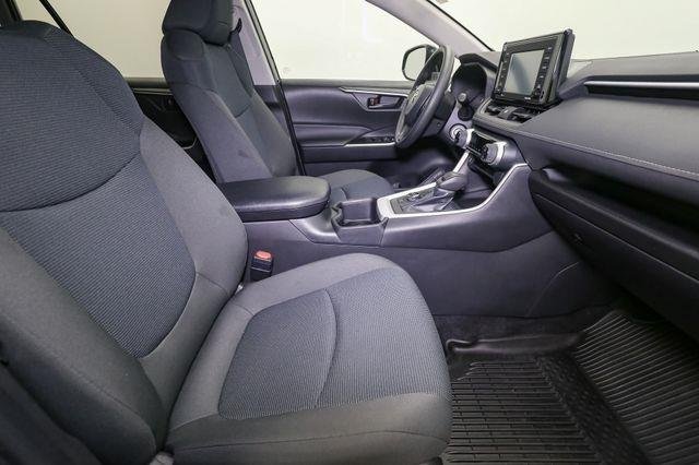 2022 Toyota RAV4 Hybrid LE photo 14