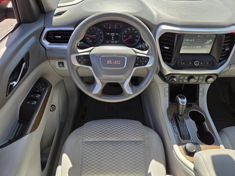 2017 Gmc Acadia SLE photo 9