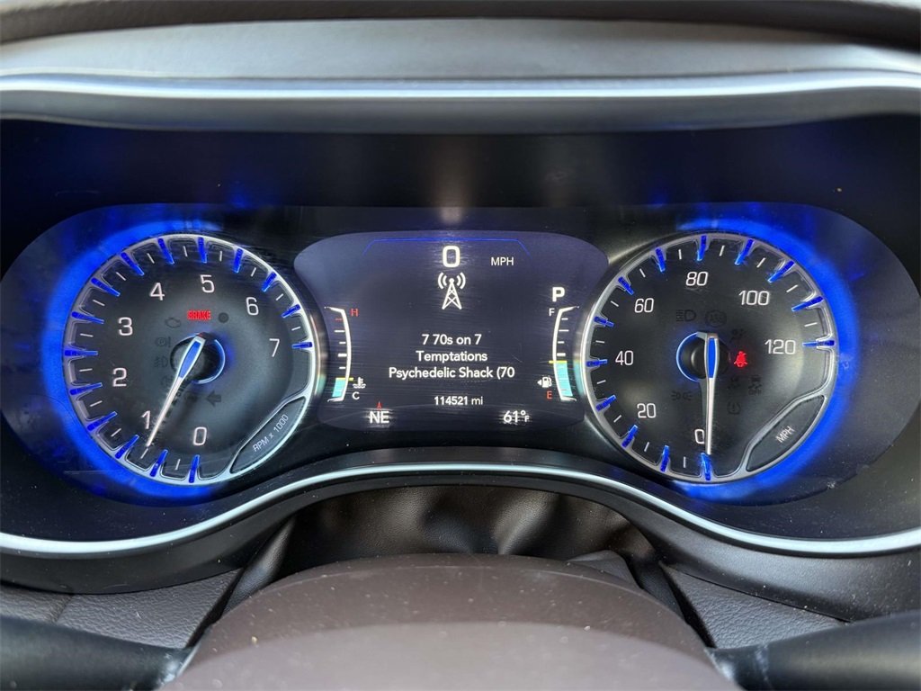 2017 Chrysler Pacifica Touring Plus photo 21