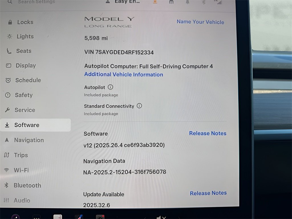 2024 Tesla Model Y Long Range photo 22