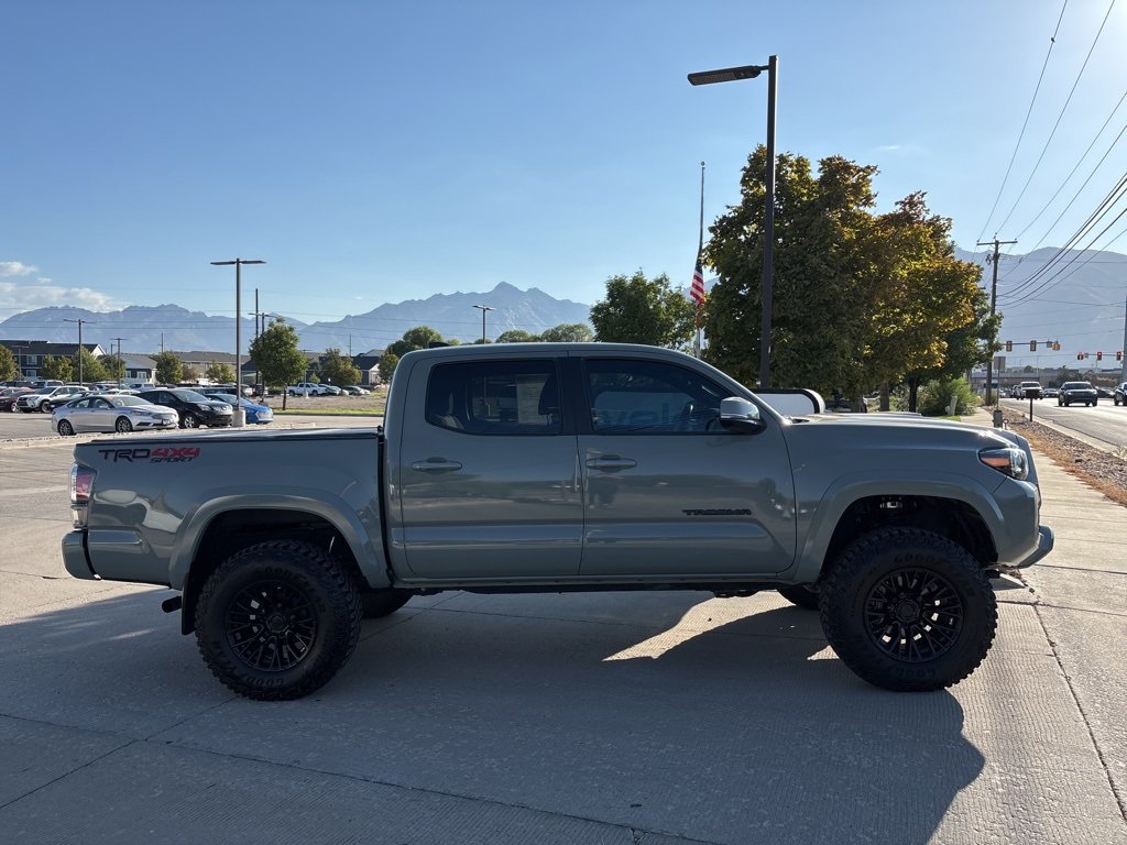 2023 Toyota Tacoma TRD Sport photo 3