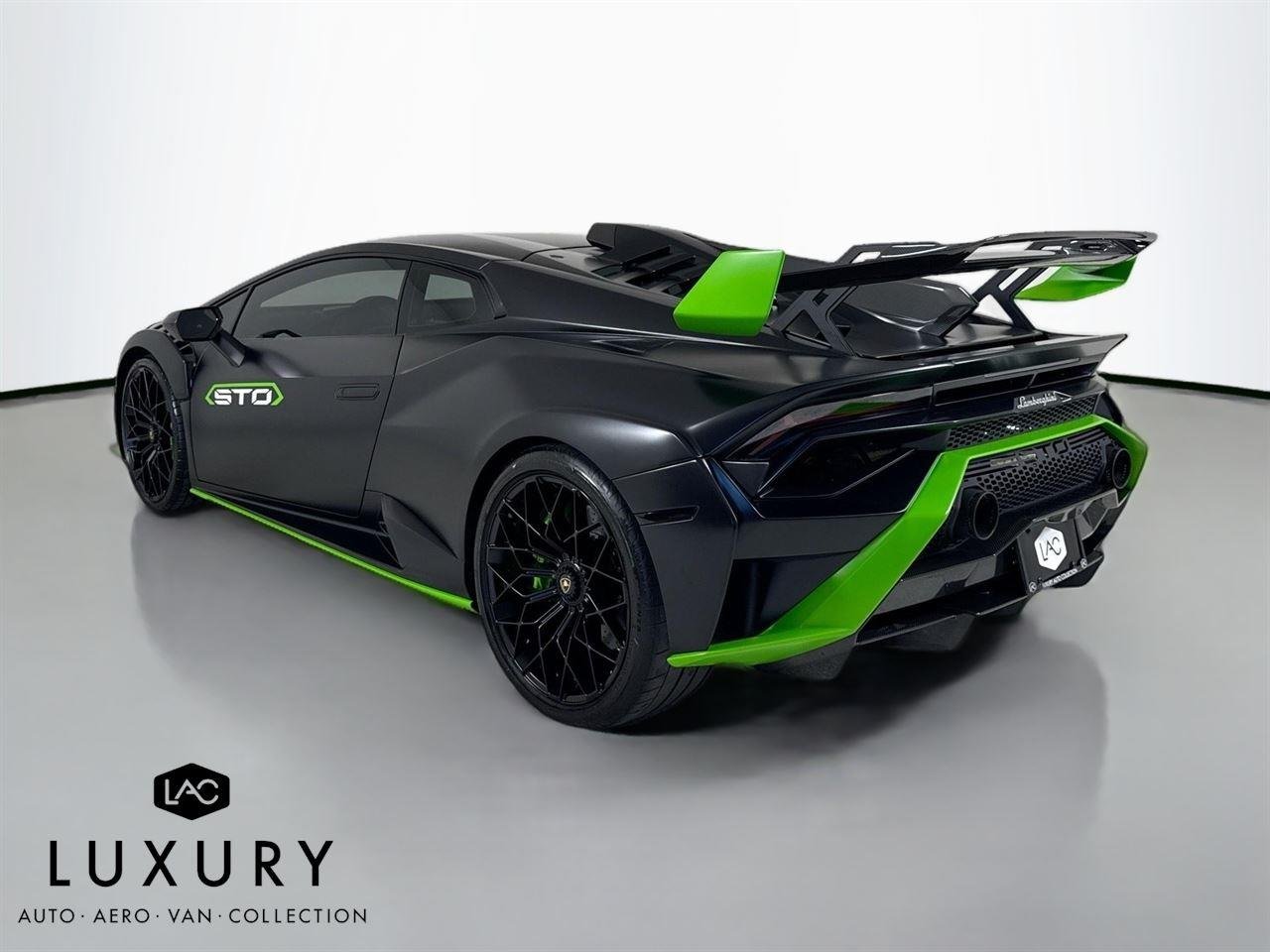 2023 Lamborghini Huracan STO photo 6
