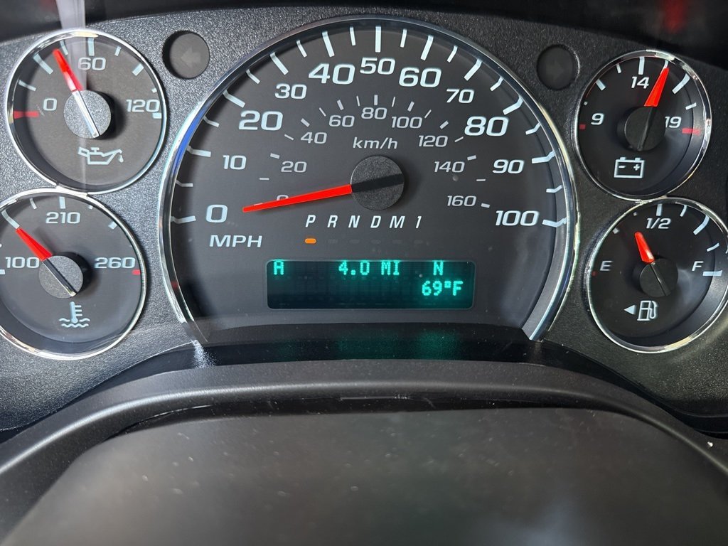 2025 Chevrolet Express 2500 Work Van photo 20
