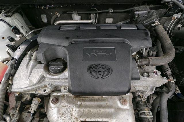 2014 Toyota RAV4 XLE photo 9