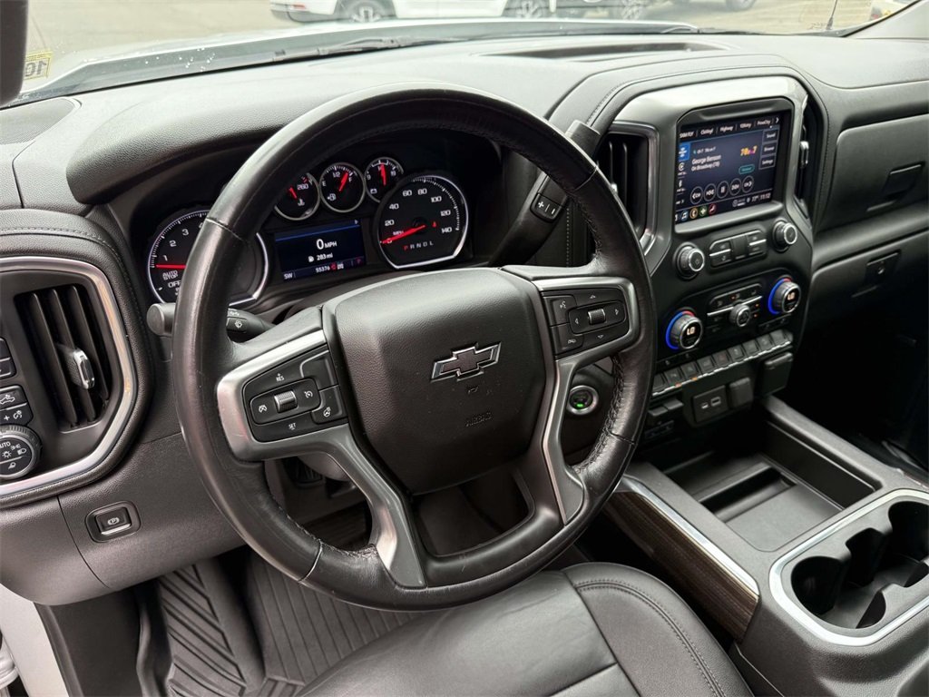 2022 Chevrolet Silverado 1500 RST photo 2
