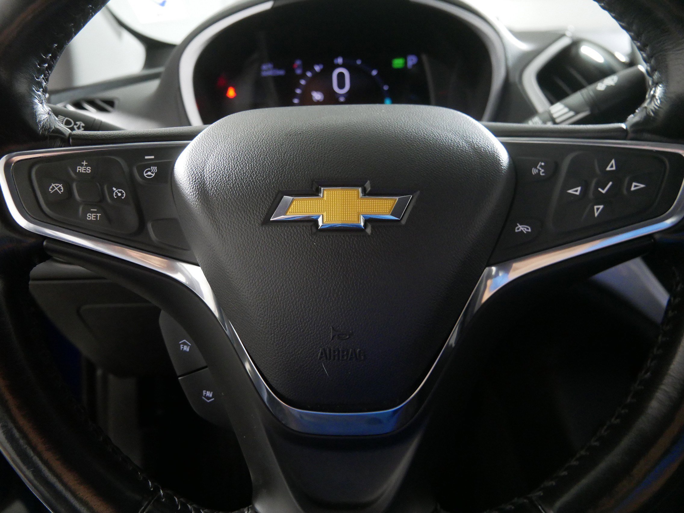 2019 Chevrolet Volt LT photo 21
