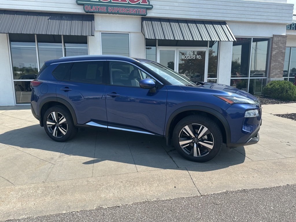 2023 Nissan Rogue SL photo 3