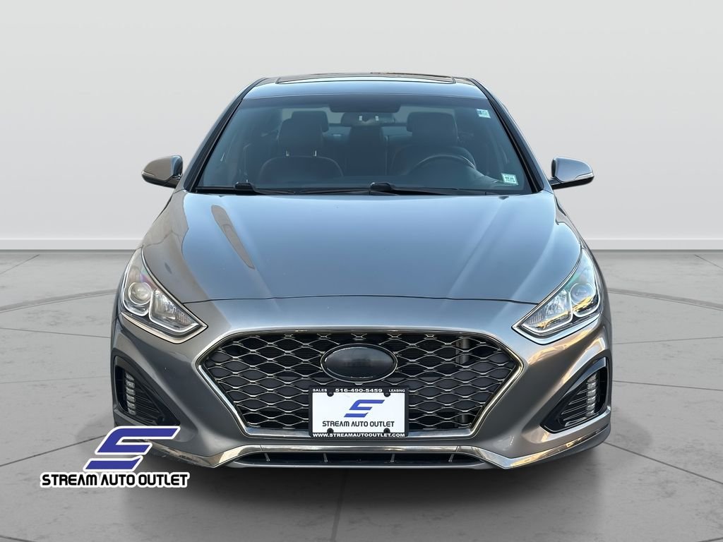 2018 Hyundai Sonata Sport photo 2