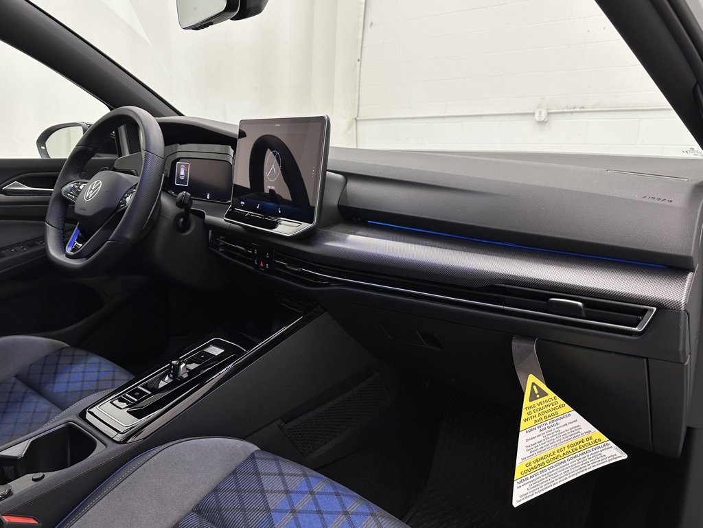 2025 Volkswagen Golf R 2.0 TSI photo 17