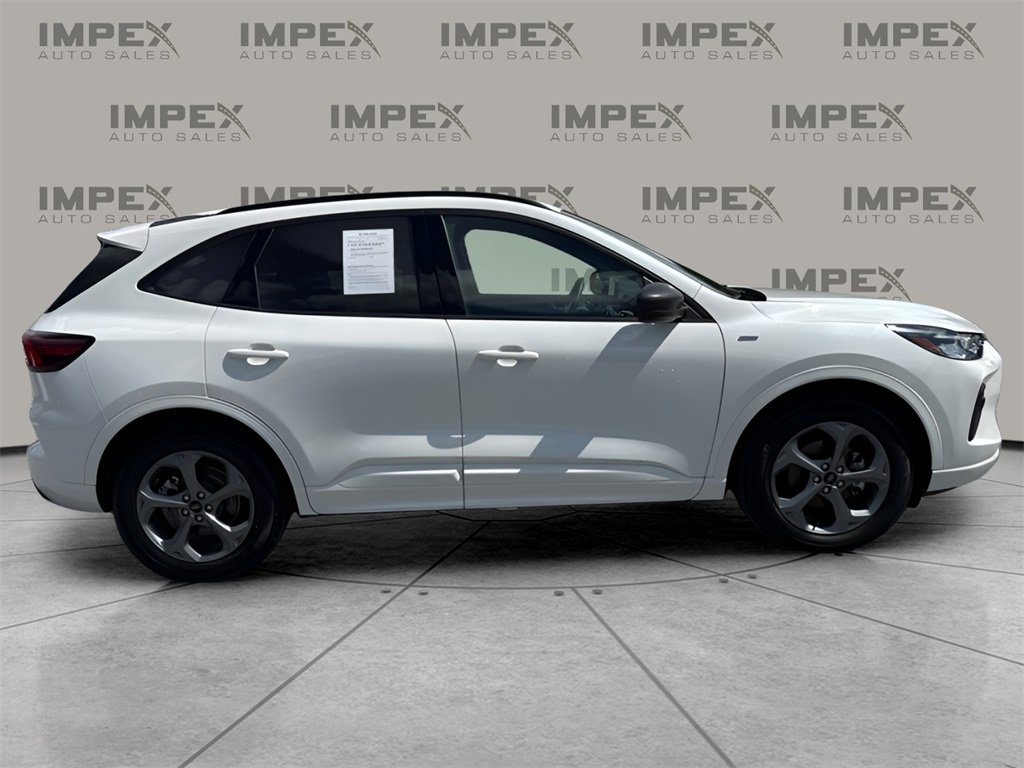 2024 Ford Escape ST-Line photo 6