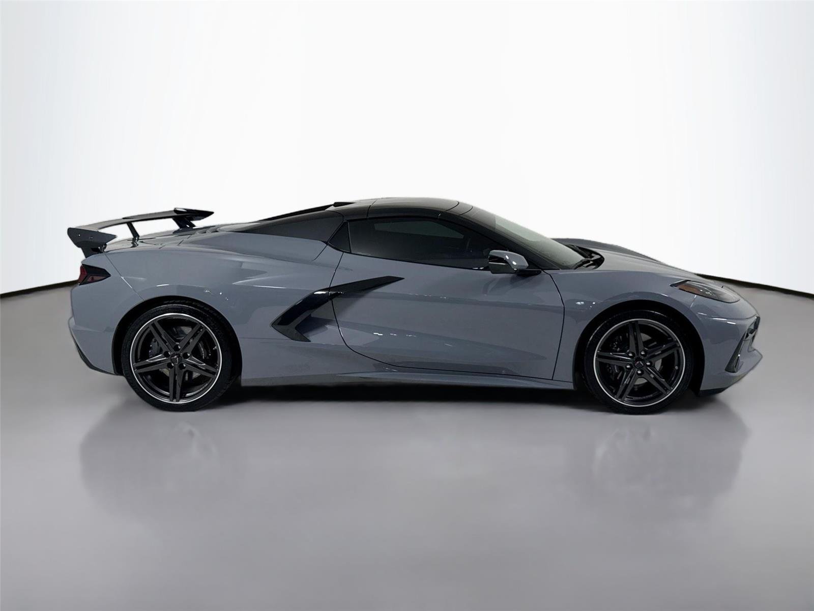 2025 Chevrolet Corvette 2LT photo 39
