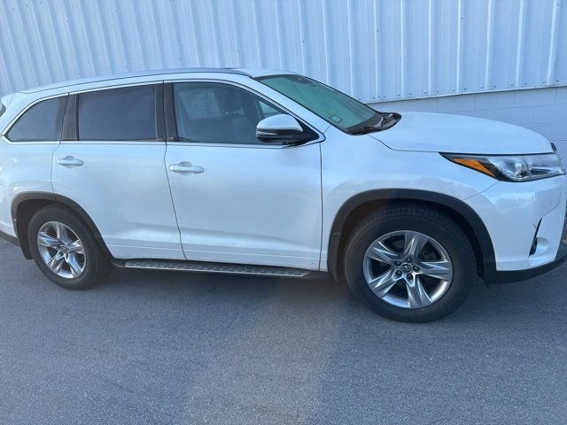 2019 Toyota Highlander Limited photo 3