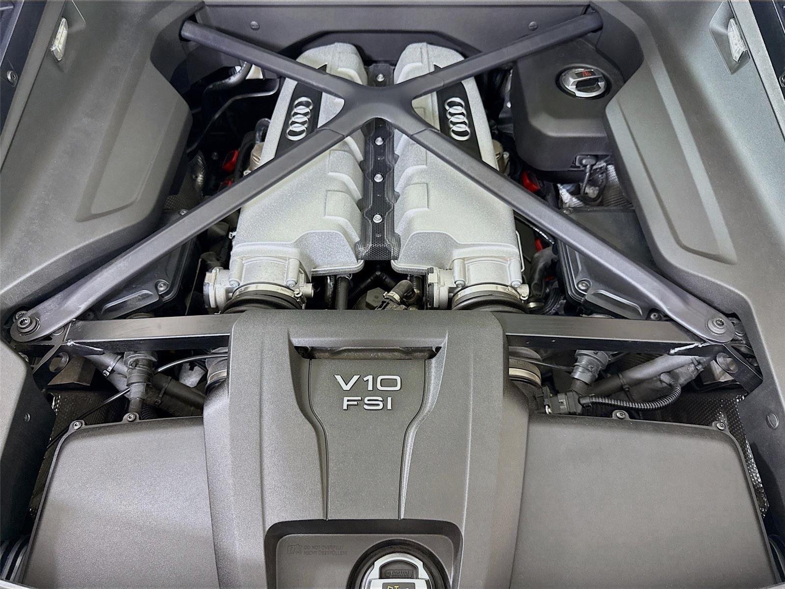 2017 Audi R8 Coupe V10 photo 23