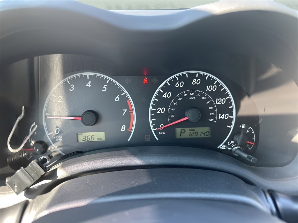 2012 Toyota Corolla LE photo 18