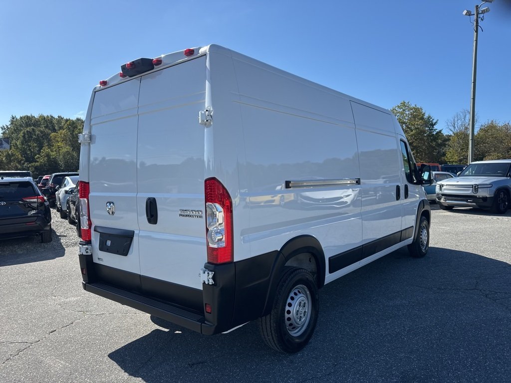 2025 Ram ProMaster 2500 photo 3