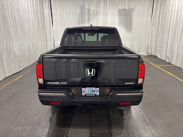 2020 Honda Ridgeline Black Edition photo 3