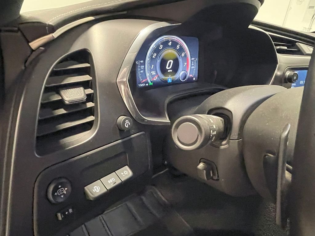 2015 Chevrolet Corvette Stingray 2LT photo 56