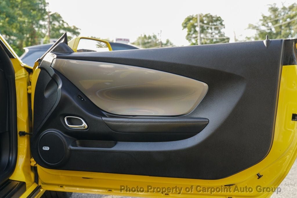 2011 Chevrolet Camaro 2SS photo 18