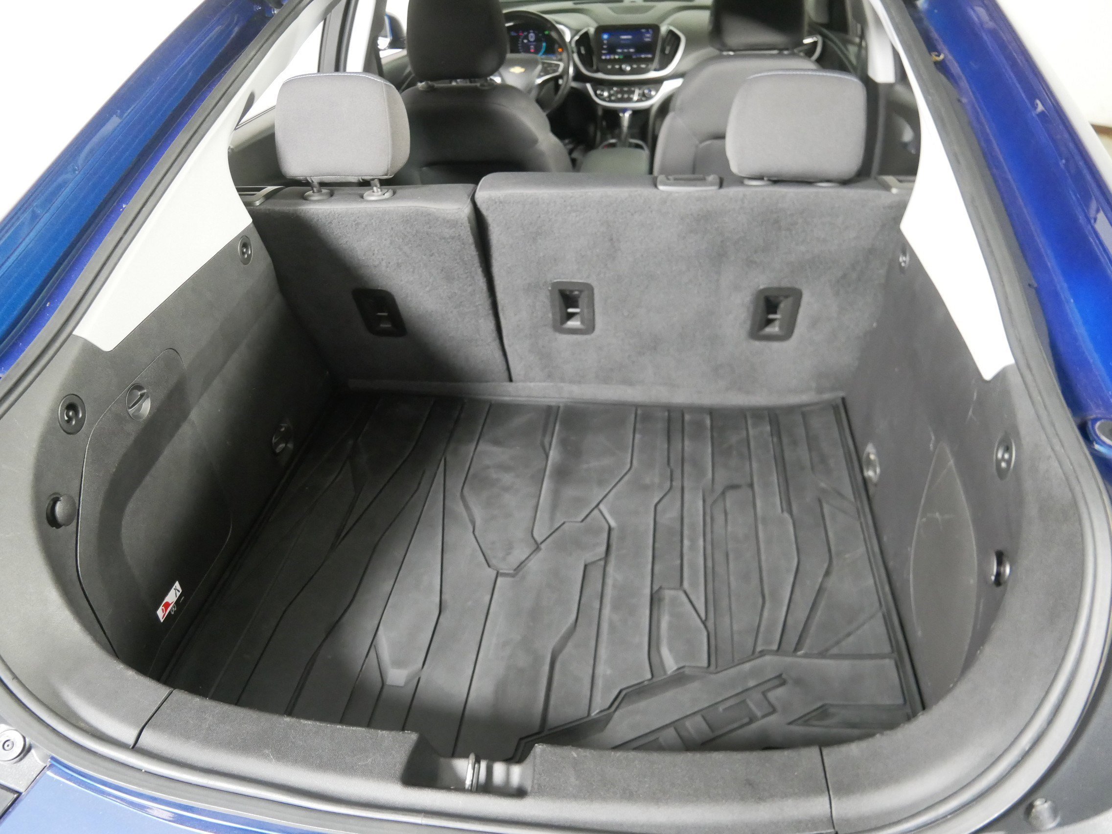 2019 Chevrolet Volt LT photo 16