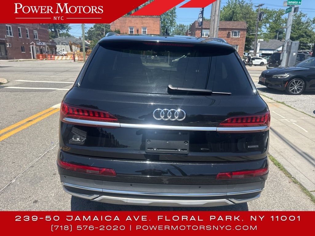 2023 Audi Q7 55 Premium Plus photo 3