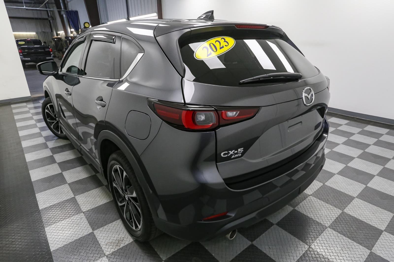 2023 Mazda CX-5 2.5 S Premium photo 9