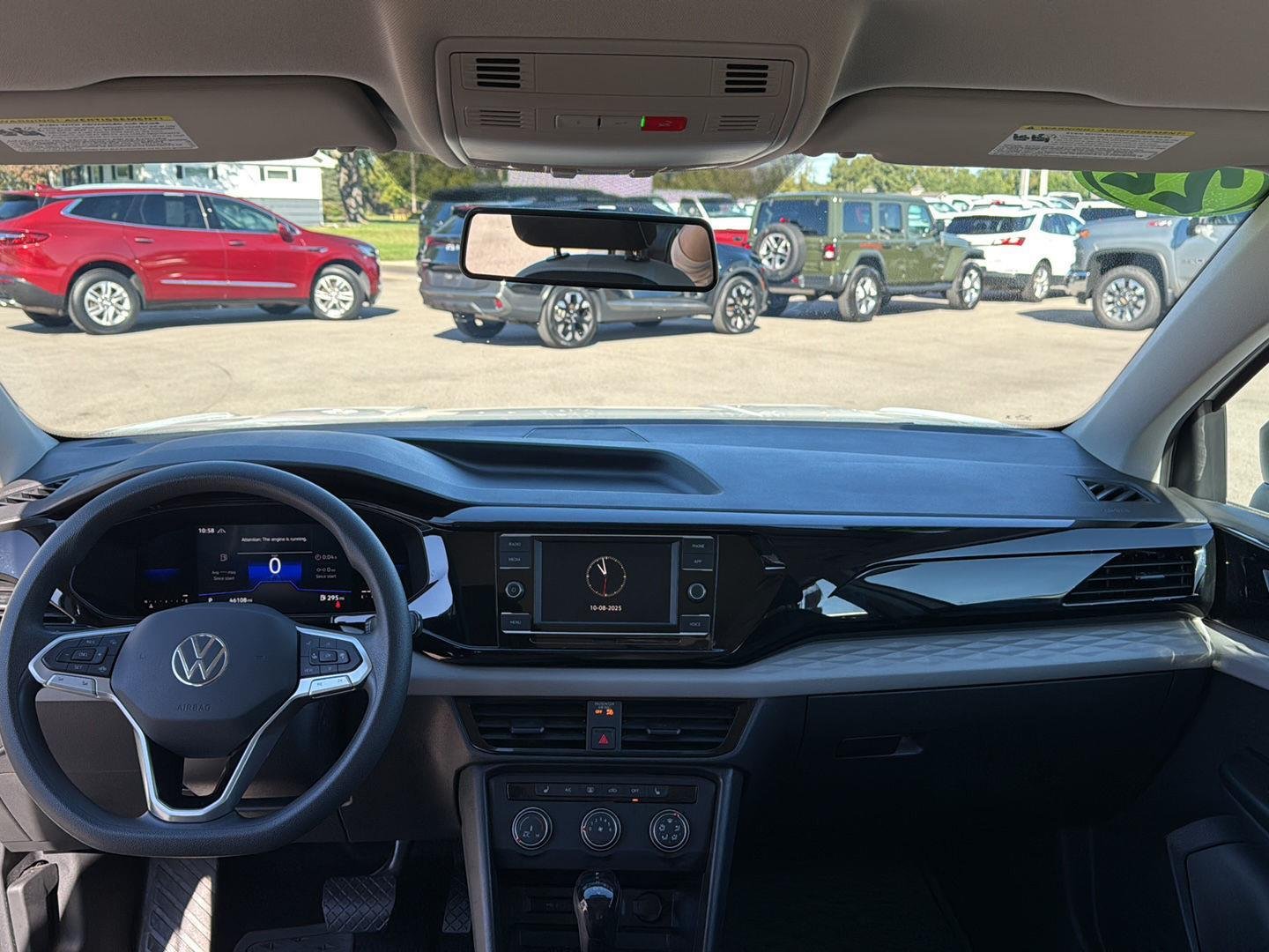 2022 Volkswagen Taos S photo 3