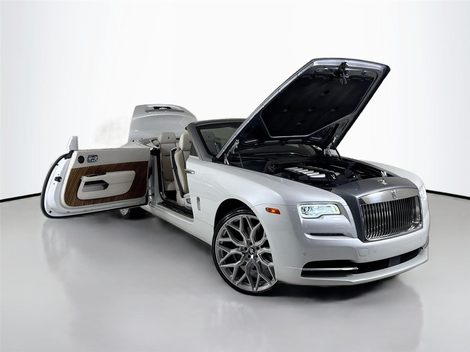 2016 Rolls Royce Dawn RR6 photo 37